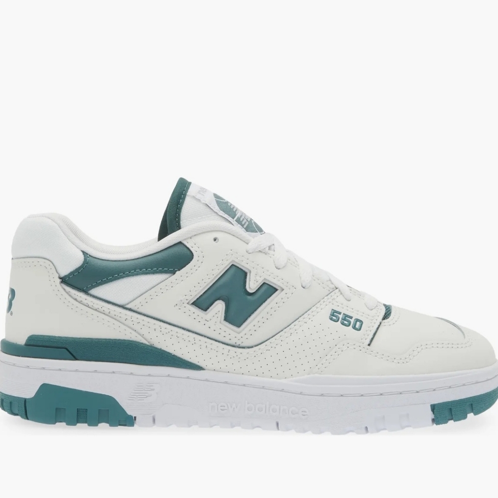 9.5 New Balance Women's 550 Basketball Shoes Walking Sneakers White Spruce - Picture 3 of 9